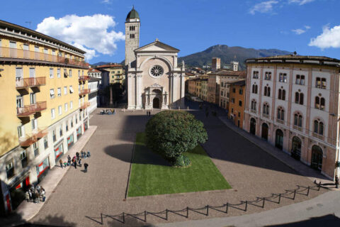 Vai alla pagina Altra-Piazza fest